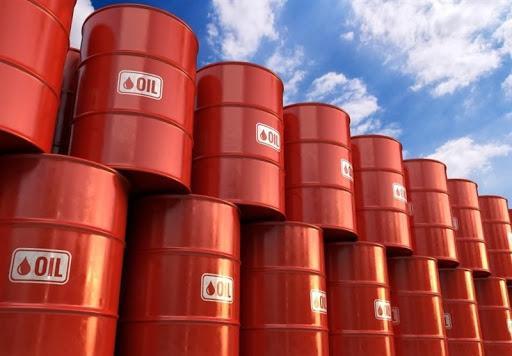 درخواست سناتور های آمریکایی برای اعمال تعرفه بر واردات نفت از عربستان و روسیه