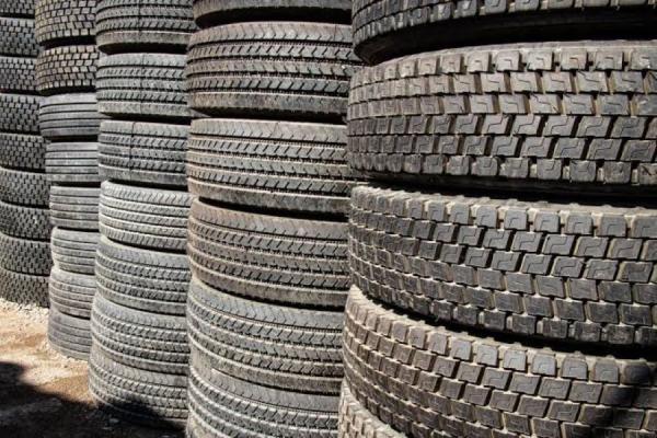 توهم سود در بازار کامیون؛ چرا رشد قیمت لاستیک، سود رانندگان را می بلعد؟
