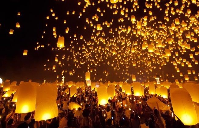 loi krathong لوی کراتونگ یا جشن ماه کامل در تایلند